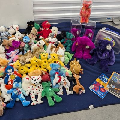 Sale Photo Thumbnail #93: TY Beanie Babies 59 small 2 large 3 boxed