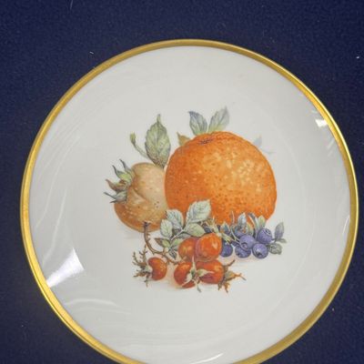 Sale Photo Thumbnail #110: 6 pc Bavaria Fruit Plates