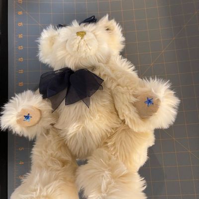 Sale Photo Thumbnail #202: Annette Funicello bears, set of 4 "" Shining Star"" and ""Perri"" ""Rose Princess"" Name unknown".