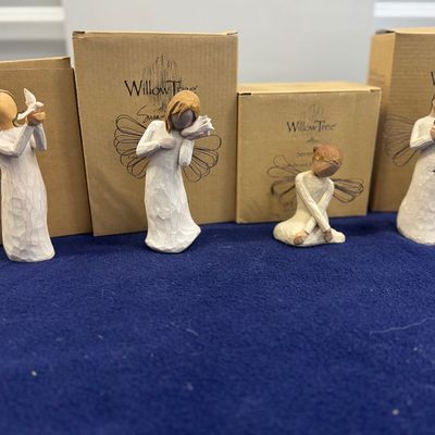 Sale Photo Thumbnail #78: 4 pc Willow Figurine .  Dove needs to be reattached on Soar