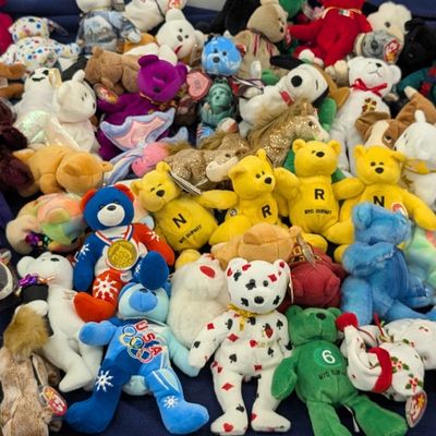 Sale Photo Thumbnail #97: TY Beanie Babies 59 small 2 large 3 boxed