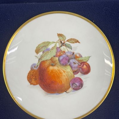 Sale Photo Thumbnail #106: 6 pc Bavaria Fruit Plates