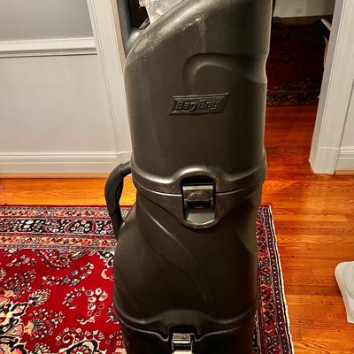 Sale Photo Thumbnail #94: Golf travel bag for Airlines with wheels and hard case.