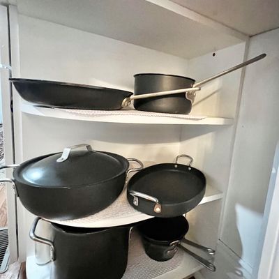 Sale Photo Thumbnail #101: 9-piece Calphalon Pots and pans