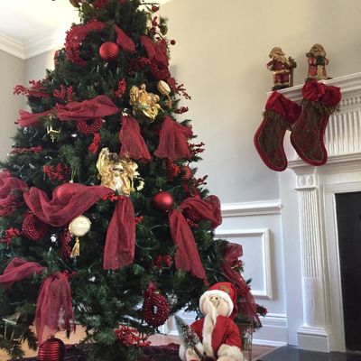 Sale Photo Thumbnail #115: Christmas tree and Christmas tree ornaments 