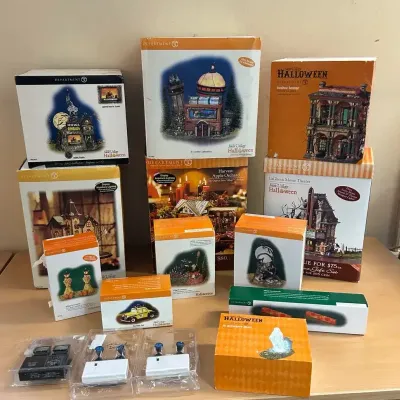 Department 56 Snow Village Halloween Lot #1