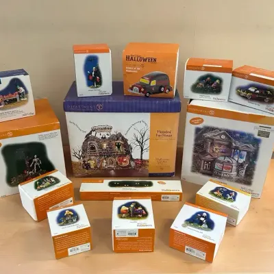 Department 56 Snow Village Halloween Lot #6