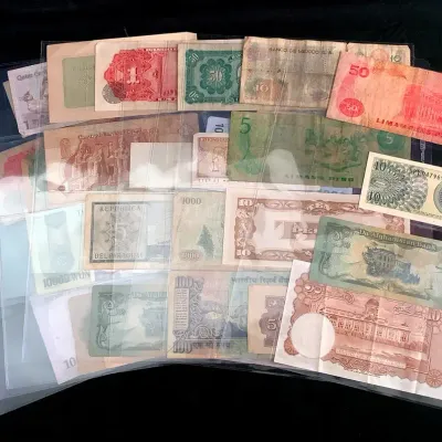 (32) Old Fashion Notes, Great Selection 