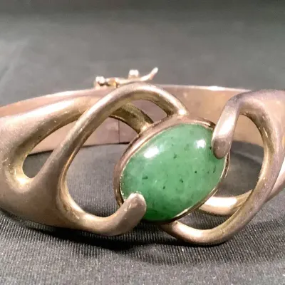 Vintage Hecho En Mexico Handcrafted Sterling Hinged Bracelet With Cabochon Stone - over 2oz