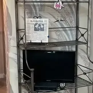 Baker's shelving with decorative matching dog