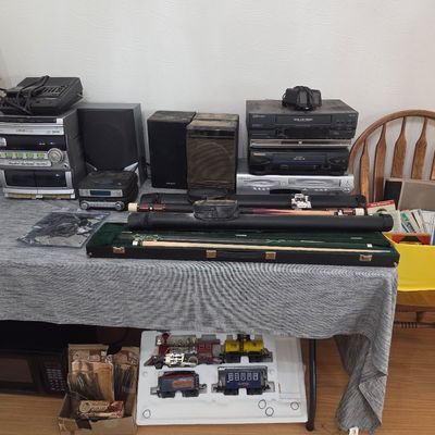 Estate sale photo