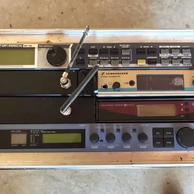 Yamaha MOTIF-RACK ES/ SENNHIESER Stereo Transmitter/voice works Plus 