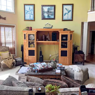 Sale Photo Thumbnail #177