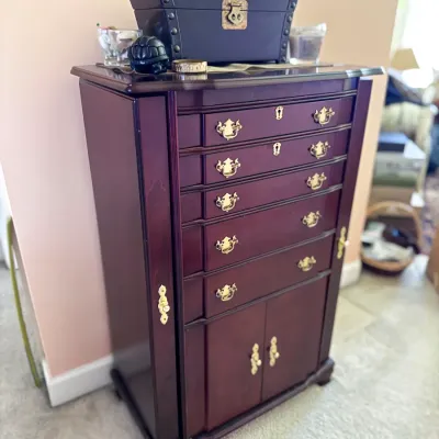 Sale Photo Thumbnail #148