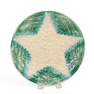 Sale Photo Thumbnail #34: Etruscan Majolica Cauliflower Star Plate.