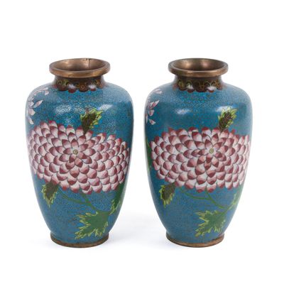 Sale Photo Thumbnail #156: Pair of Chinese Cloissone Vases.