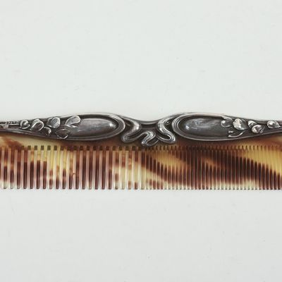 Sale Photo Thumbnail #349: Sterling and Tortoiseshell Pattern Comb.
