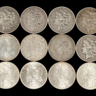 Sale Photo Thumbnail #215: Twelve Silver Morgan Dollars