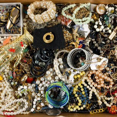 Sale Photo Thumbnail #63: Vintage & Costume Jewelry incl. Monet