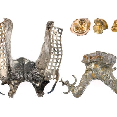 Sale Photo Thumbnail #38: Dental Gold Scrap