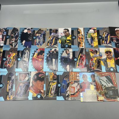 (25+) Assorted Nascar Racing Cards - Tony Stewart, Mark Martin, Dale Jarrett