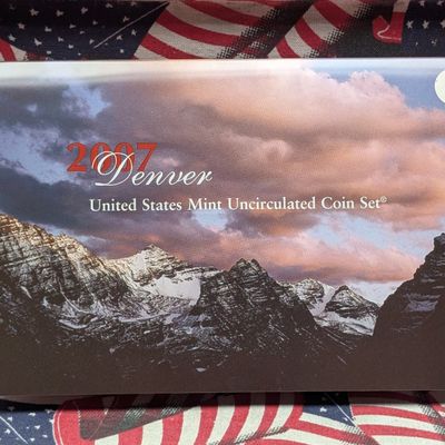 Sale Photo Thumbnail #47: 2007-D (Only) US Mint Uncirculated Coin Set with State Quarters, 4 Presidential Dollars and a Sacagawea Dollar in OGP w/ COA