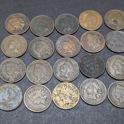 Sale Photo Thumbnail #383: (3) 1901, (3) 1902, (7) 1903, (4) 1905, (2) 1907, & (1) No Date Indian Head Cents