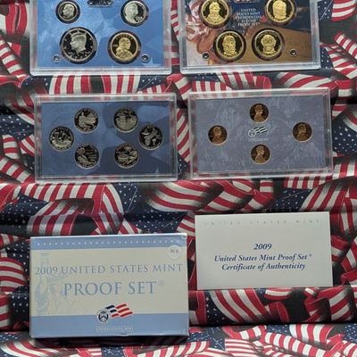 Sale Photo Thumbnail #323: 2009-S United States Mint Proof Set - Includes Presidential Dollars, Territorial Quarters and Bicentennial Lincoln Cents in OGP w/ COA
