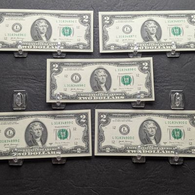 Sale Photo Thumbnail #192: (5) 2017-A Series $2 Bills W/ Consecutive Serial Numbers