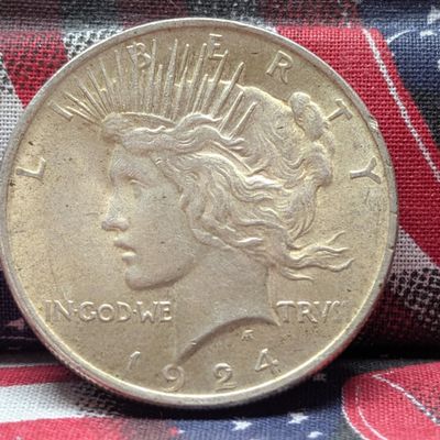 Sale Photo Thumbnail #105: 1924 Peace Dollar - 90% Silver