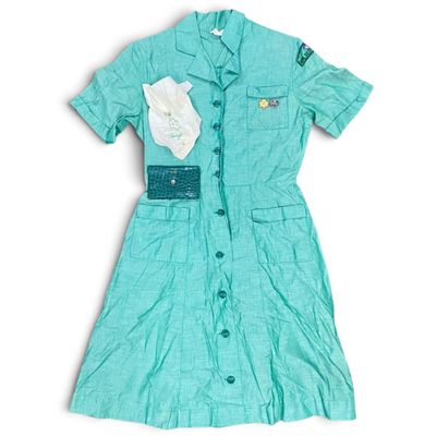 Sale Photo Thumbnail #182: Official Girl Scout Cotton Green Uniform Ensemble