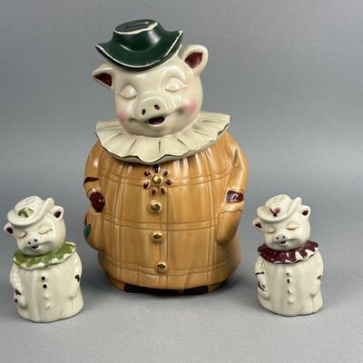 Sale Photo Thumbnail #244: Shawnee Smiley Pig Cookie Jar & Shakers