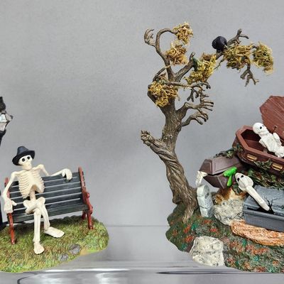 Sale Photo Thumbnail #397: Department 56 Resting My Bones & Graveyard Accessories