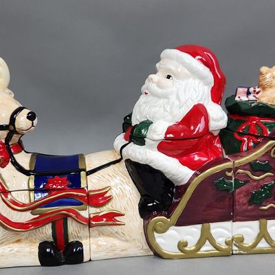 Sale Photo Thumbnail #191: Ceramic Modular Santa Cookie Jar Set