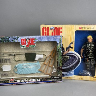 Sale Photo Thumbnail #271: Hasbro GI Joe Navy SEAL & Medic Sets