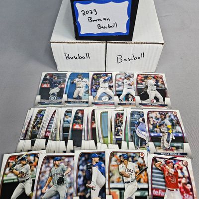 Sale Photo Thumbnail #101: Large Assorted Baseball Card Collection