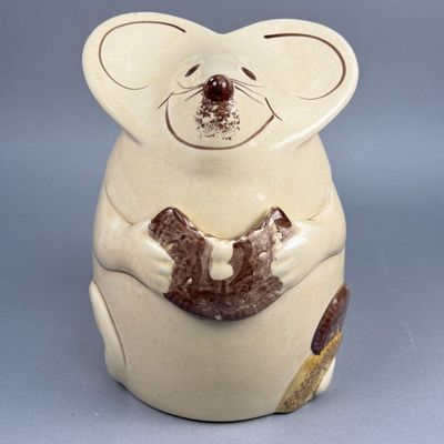 Sale Photo Thumbnail #226: Pfaltzgraff Ceramic Mouse Cookie Jar