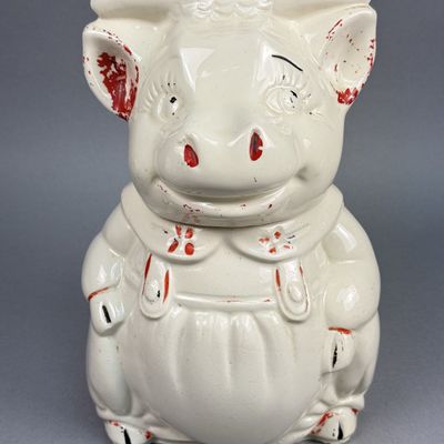 Sale Photo Thumbnail #228: American Bisque Barnaby Cow Cookie Jar