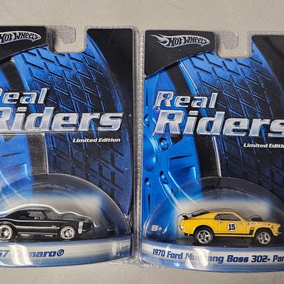 Sale Photo Thumbnail #86: 2 Hot Wheels Real Riders Die-Cast Cars