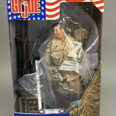 Sale Photo Thumbnail #281: Hasbro G.I. Joe Pointe du Hoc Army Ranger Figure