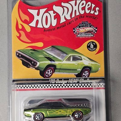 Sale Photo Thumbnail #79: Mattel Die-Cast 2007 Convention Dodge HEMI Challenger