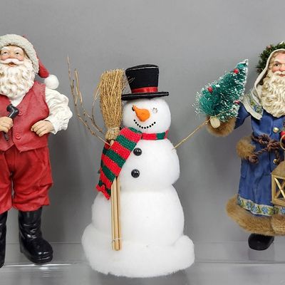 Sale Photo Thumbnail #383: Possible Dreams Clothtique Christmas Figurines
