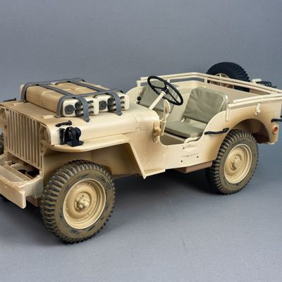Sale Photo Thumbnail #290: Hasbro Desert Patrol Willys MB Jeep