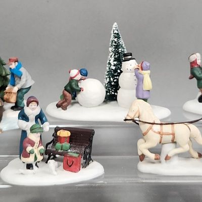 Sale Photo Thumbnail #362: Lemax & Heartland Valley Village Accessories