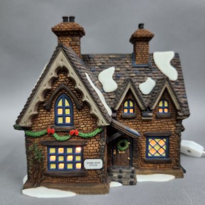 Sale Photo Thumbnail #310: Dept 56 Barmby Moor Cottage