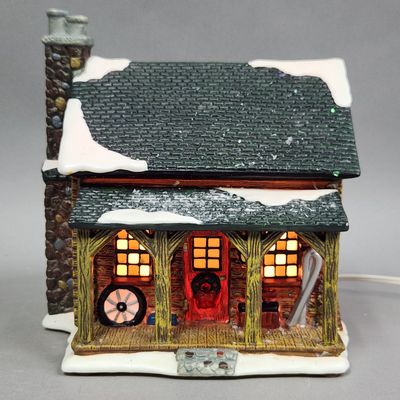 Sale Photo Thumbnail #330: St. Nicholas Square Log Cabin