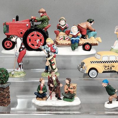 Sale Photo Thumbnail #361: Dept 56 Holiday Village Accessories