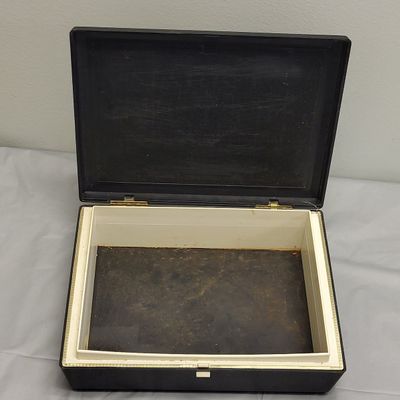 Sale Photo Thumbnail #2: vtg cigar box eagle box great for your jewelry