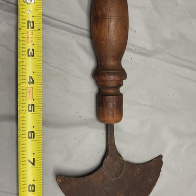 Sale Photo Thumbnail #14: antique cobblers half found knife saddlers