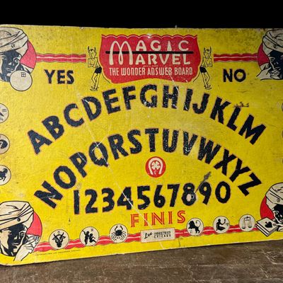 A 1944 Lee Industries Magic Marvel Wonder Answer Board